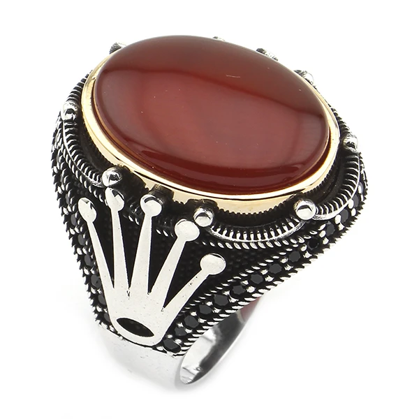 Oval Kapüşon Taç Figürlü ve Kızıl Akik Taşlı Erkek Yüzüğü