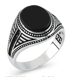 Siyah Oniks Taşlı Yanları Üçlü Kavisli Şeritli ve Çift Sıra Nokta Çerçeveli Erkek Yüzük