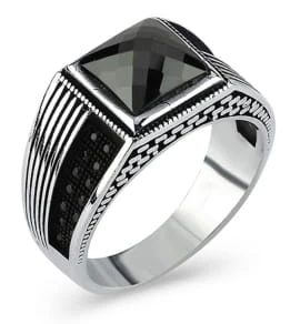 Kare Kesim Siyah Taşlı Erkek Yüzük