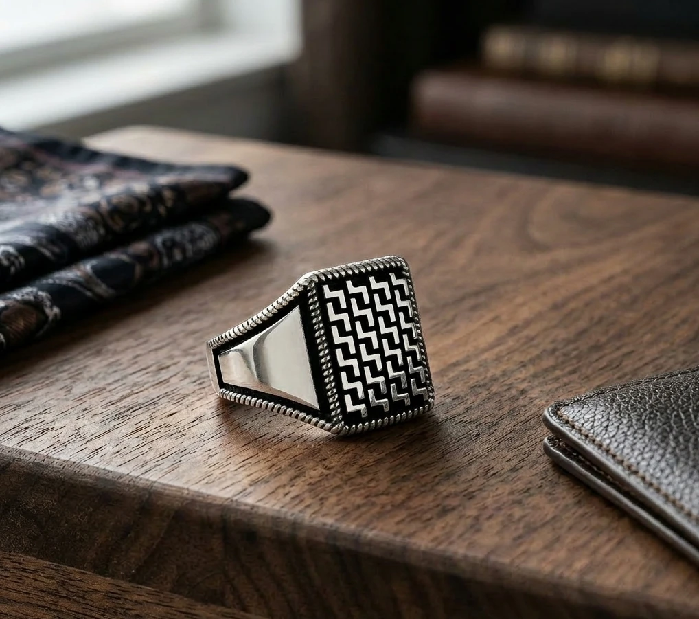Özel Tasarım Gümüş Erkek Yüzüğü