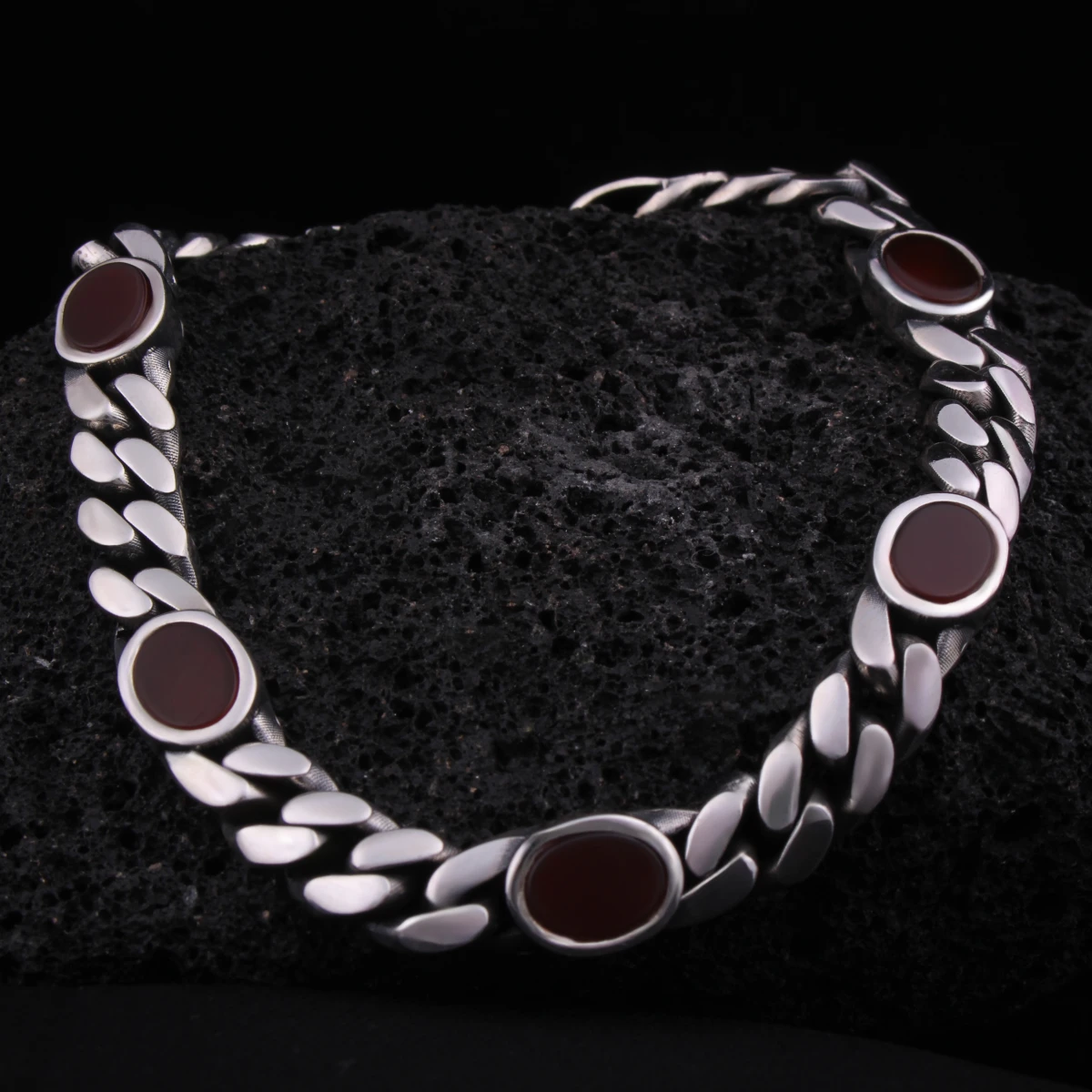 Kırmızı Akik Taşlı Gurmet Erkek Bileklik