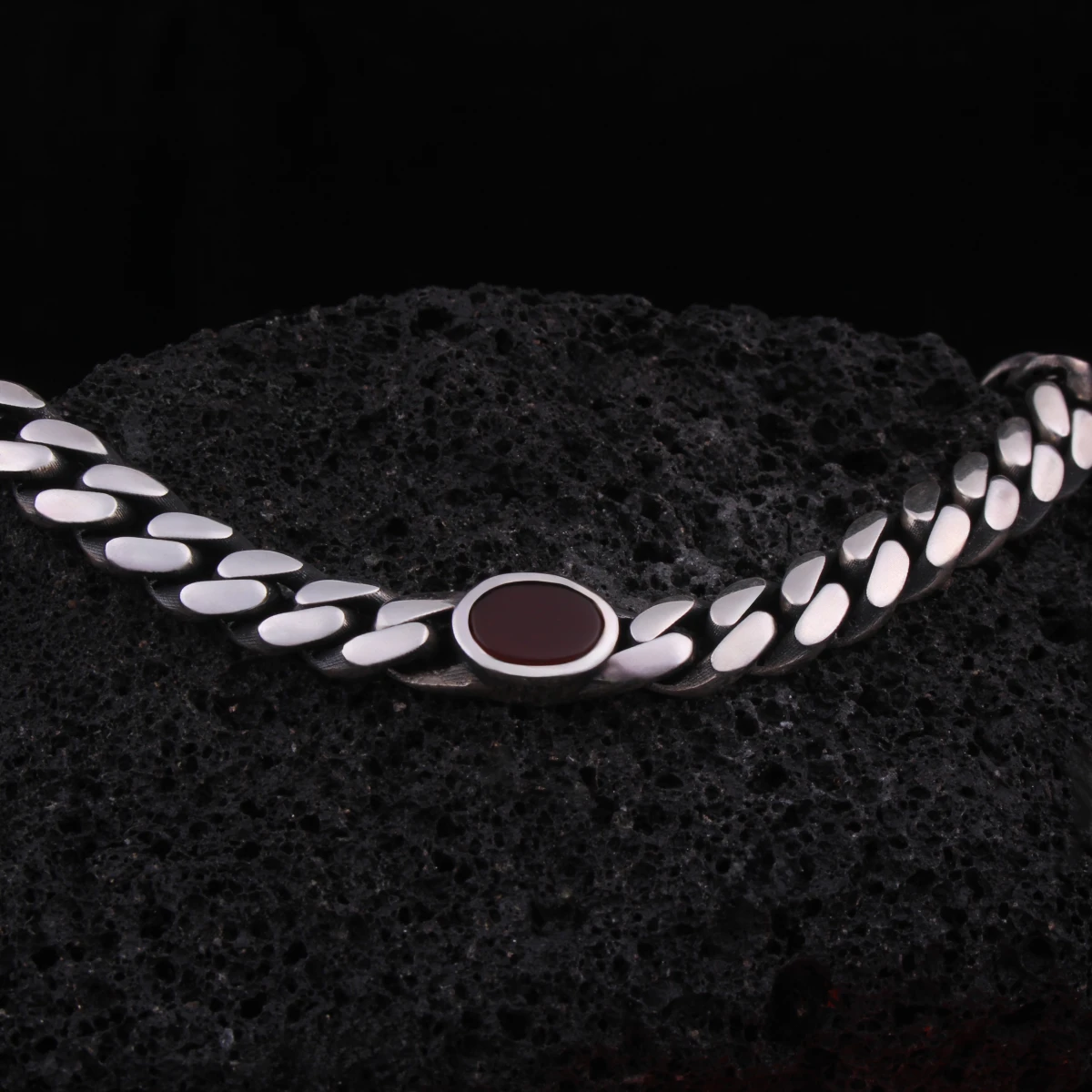 Tek Taş Kırmızı Akik Gurmet Erkek Bileklik