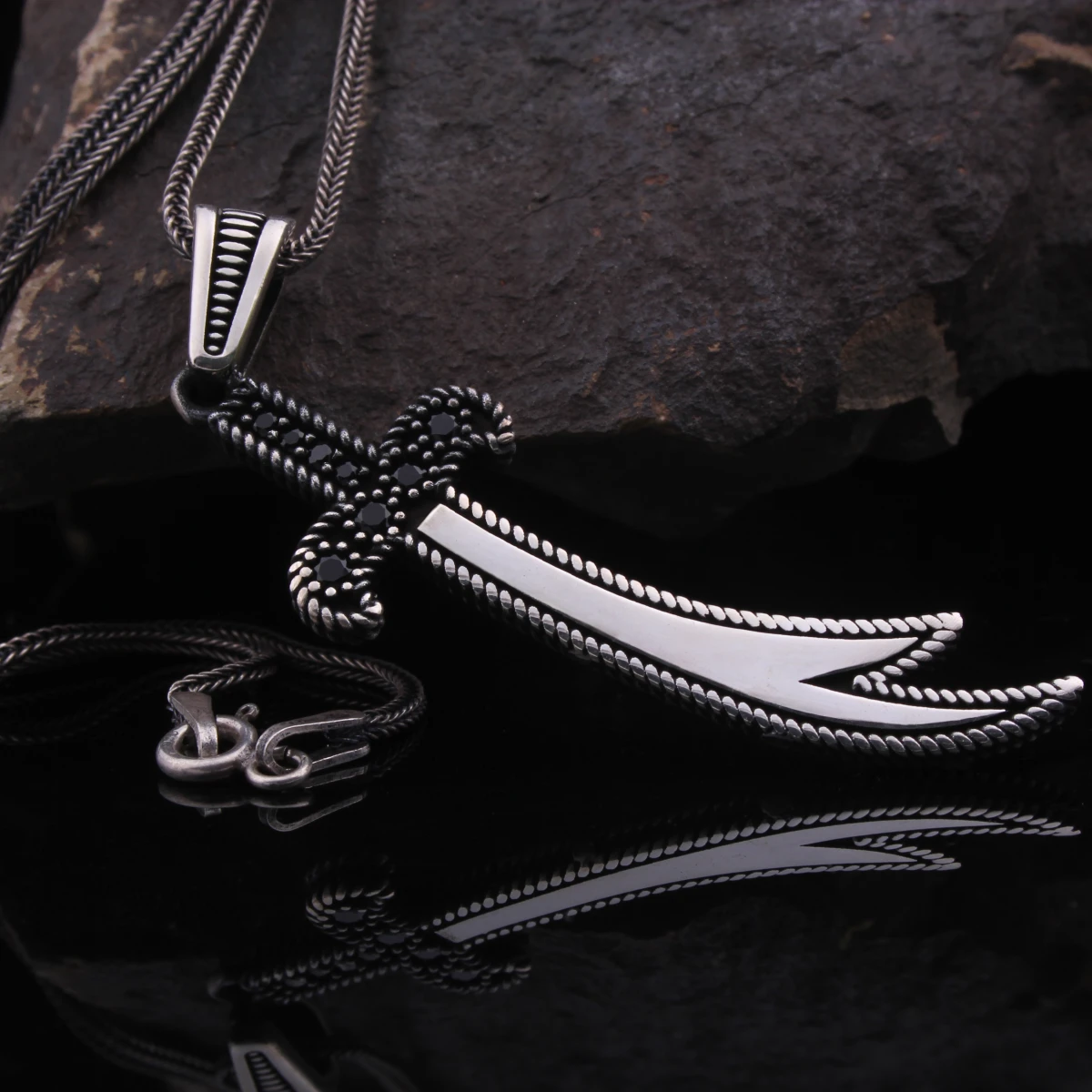 Zülfikar Tasarımlı Gümüş Erkek Kolye Ucu