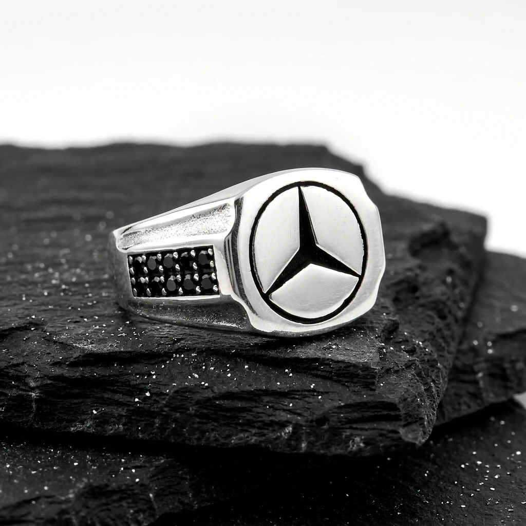 Yanı Siyah Taşlı Modern Altıgen Mercedes Erkek Yüzüğü