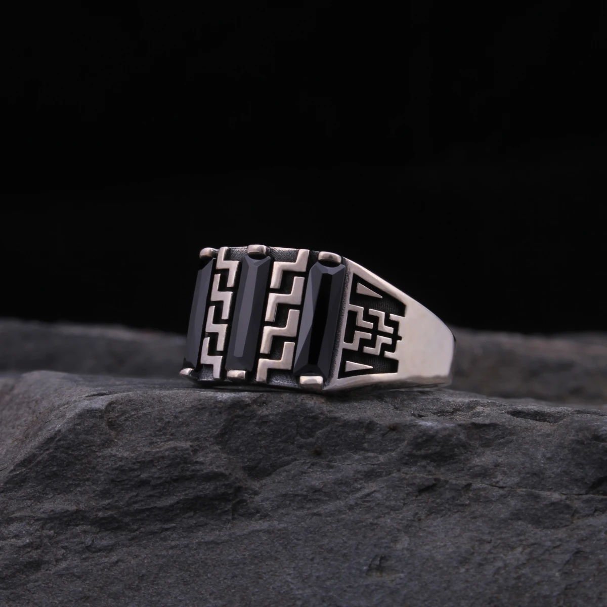 Baget Taş Özel Tasarımlı Gümüş Yüzük