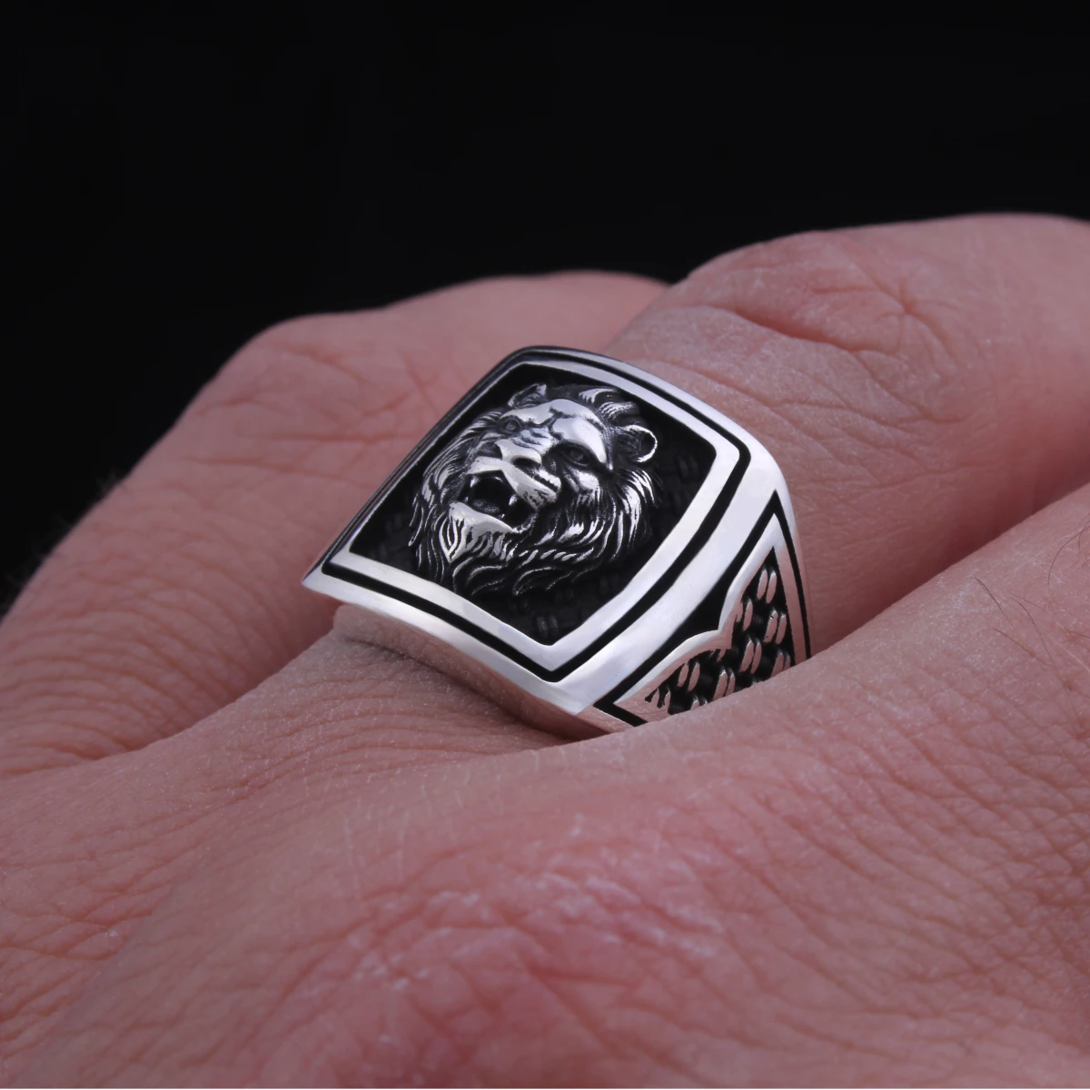 Aslan Tasarım Gümüş Erkek Yüzüğü