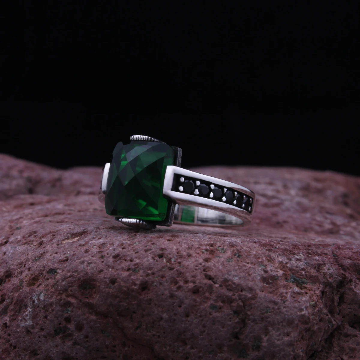 Yeşil Zirkon Faset Kesim Mikro Taş Tasarım Gümüş Erkek Yüzüğü