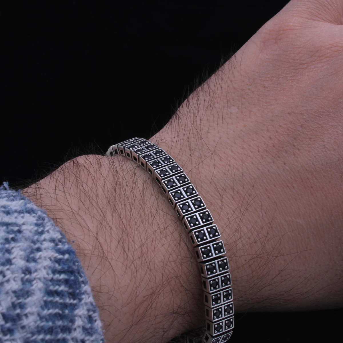 Siyah Zirkon Taşlı Kare Bakla Erkek Bileklik