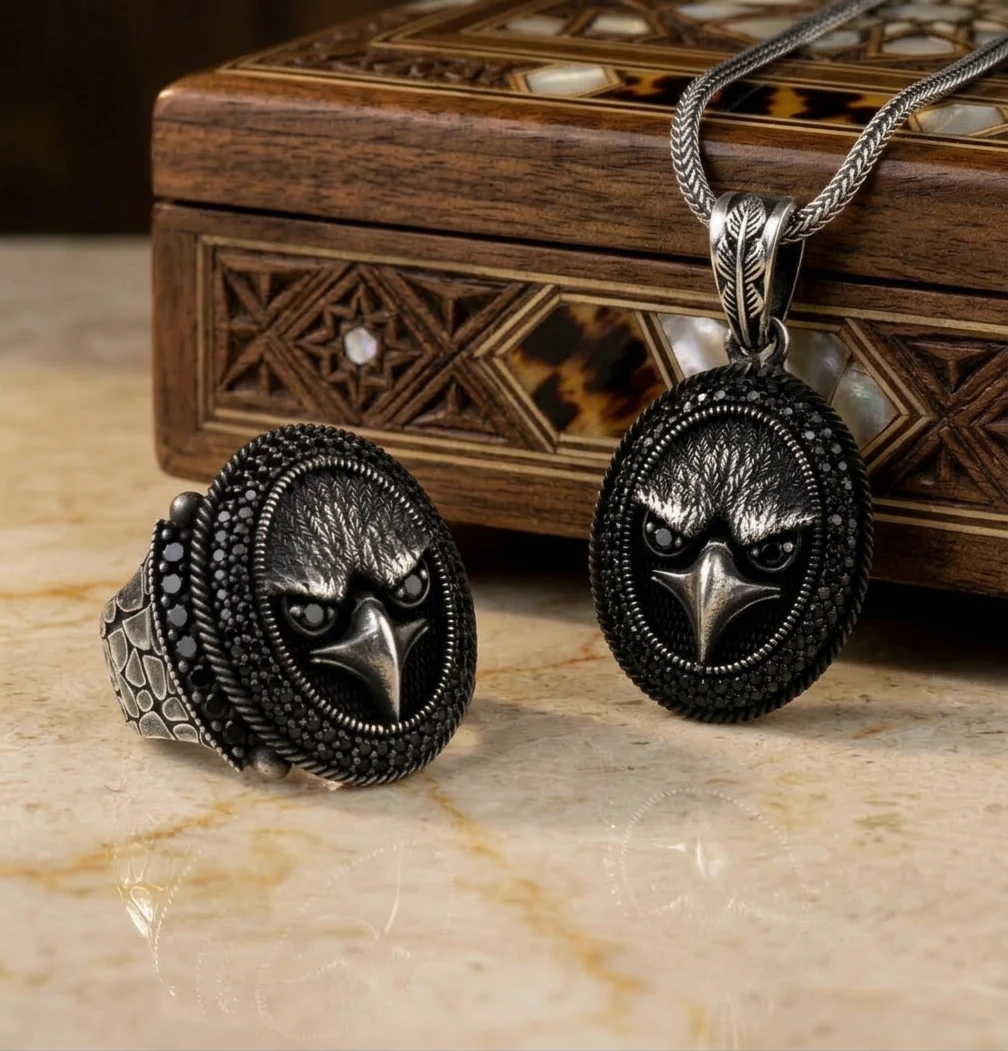 Kara Kartal Kolye ve Yüzük