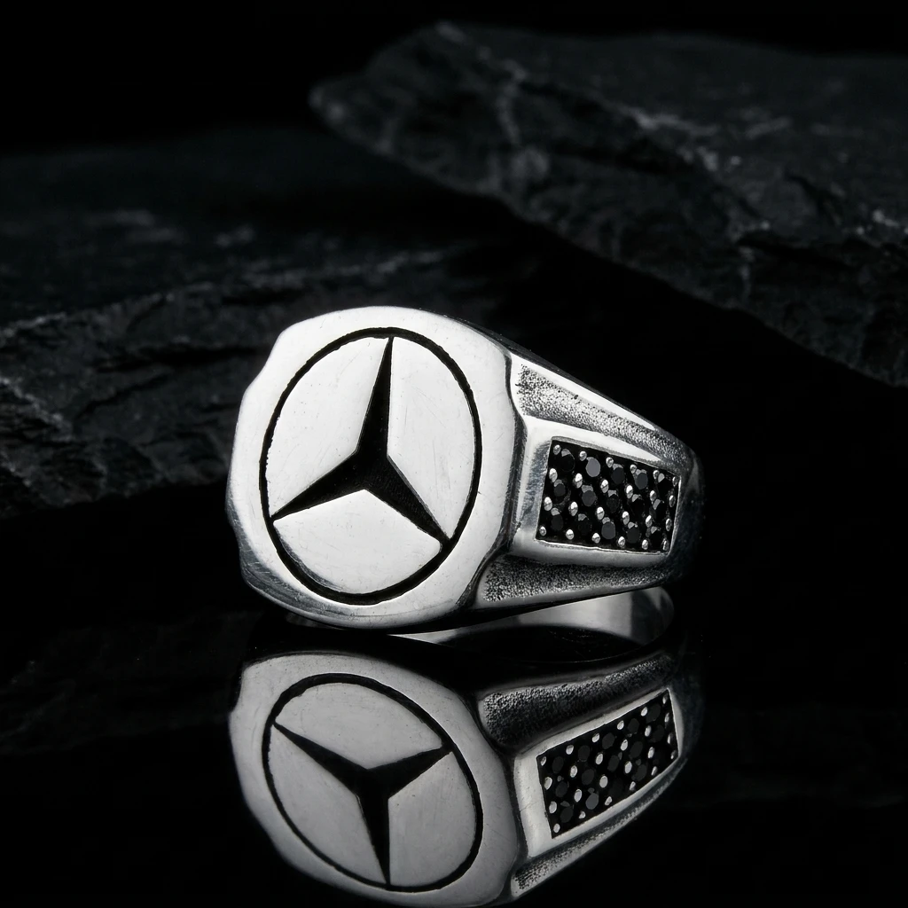 Yanı Siyah Taşlı Modern Altıgen Mercedes Erkek Yüzüğü