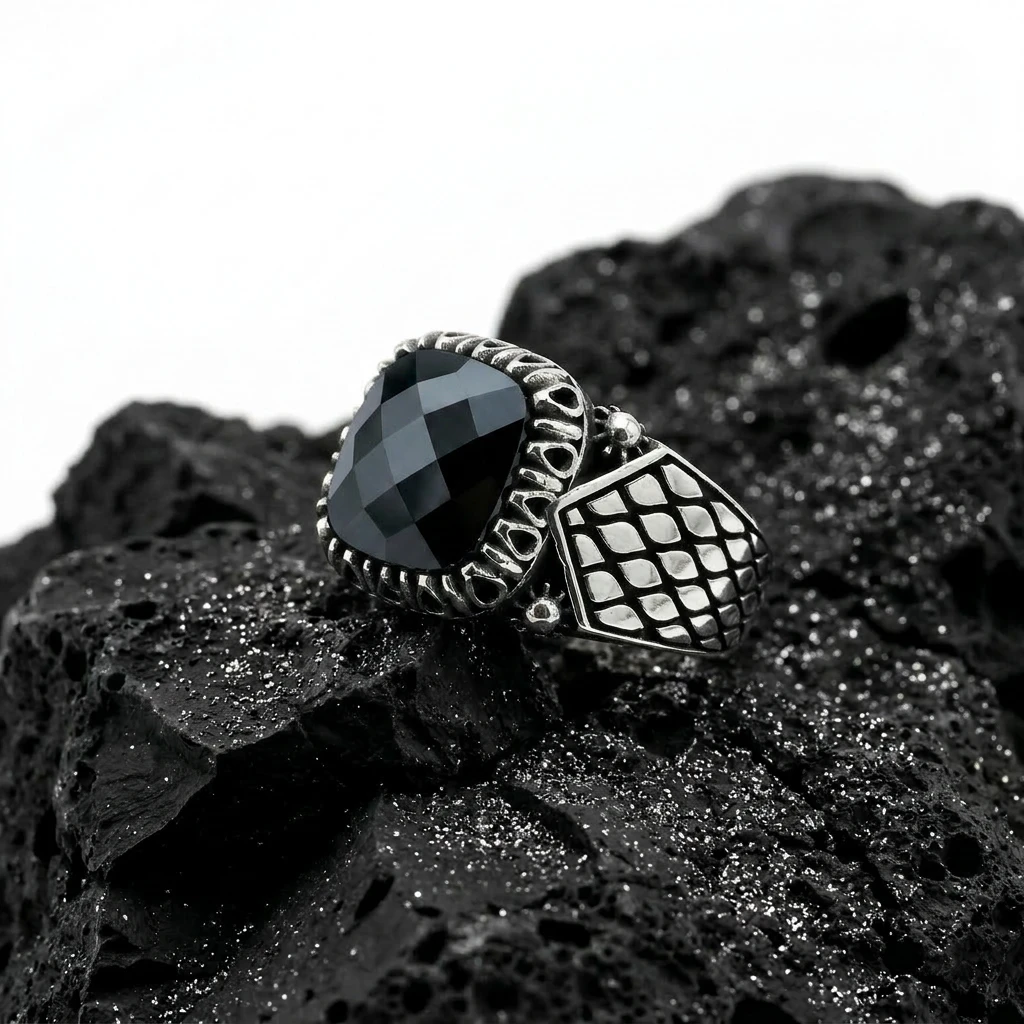 Zırhlı Safir